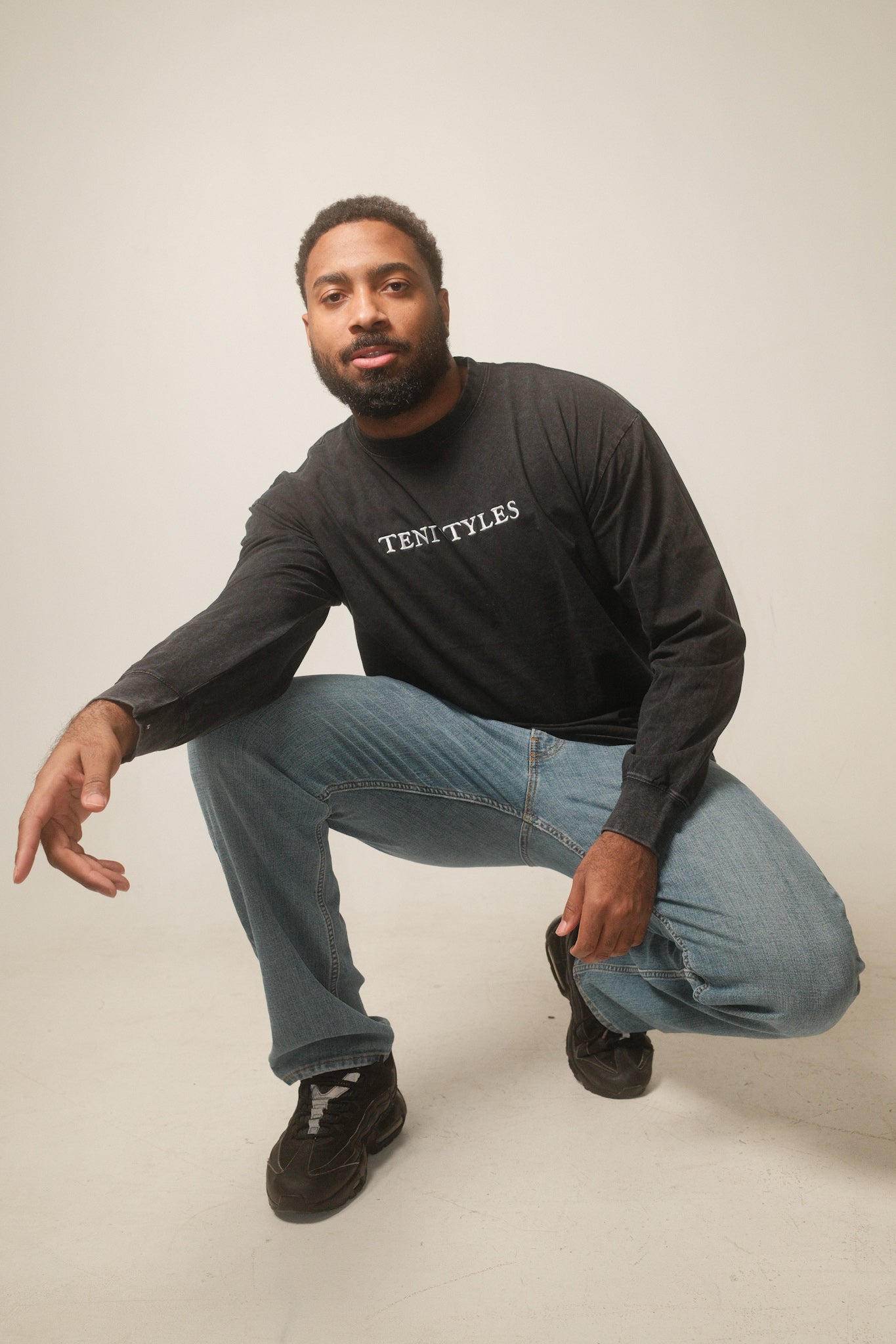 Teni's Ash Black Long Sleeve (Men)